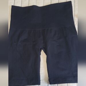 💚10 for $10💚 Bundle and save SPANX Navy High-Waist Shapewear Shorts